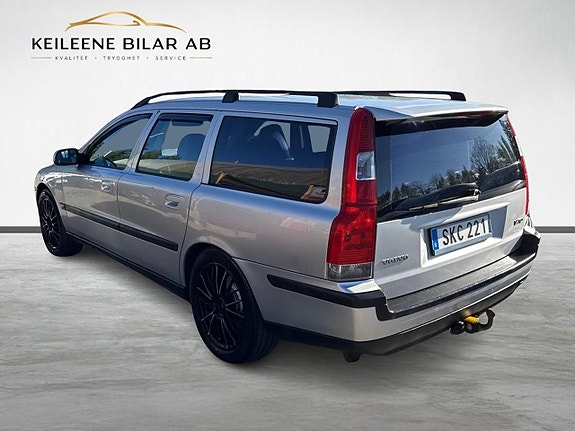 Volvo V70 9 of 19