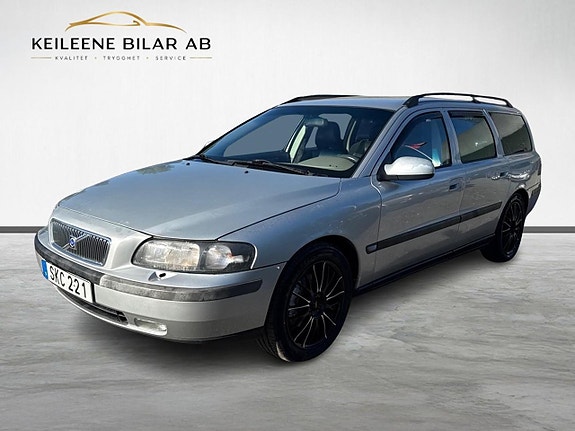 Volvo V70 5 of 19