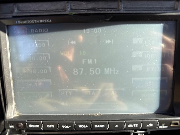 Volvo V70 12 of 19
