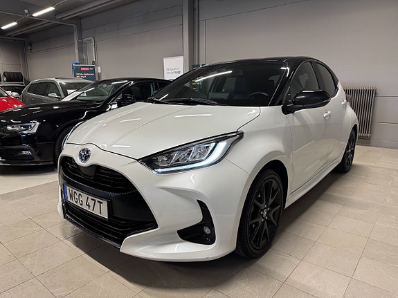 Toyota Yaris 5 of 18