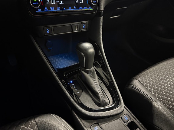 Toyota Yaris 10 of 18