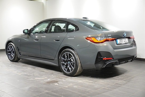 BMW i4 4 of 19