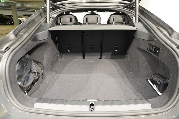 BMW i4 7 of 19