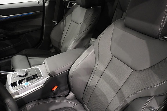 BMW i4 5 of 19