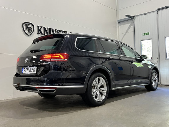 Volkswagen Passat Alltrack 26 of 28