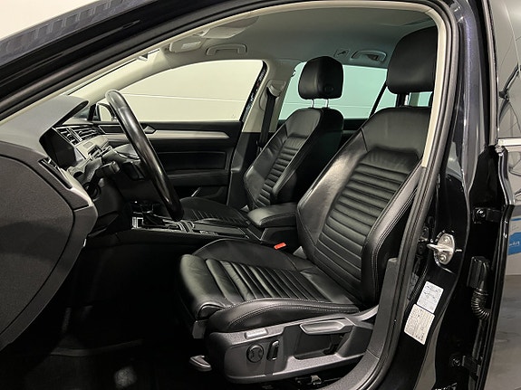 Volkswagen Passat Alltrack 7 of 28