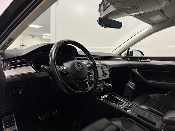 Volkswagen Passat Alltrack 6 of 28