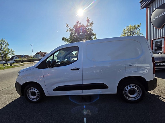 Peugeot Partner 2 of 5