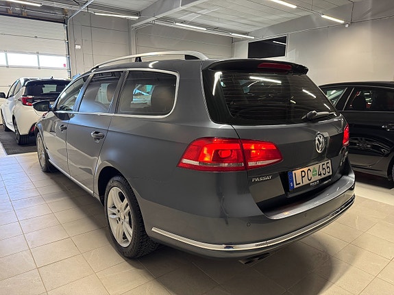 Volkswagen Passat 4 of 5