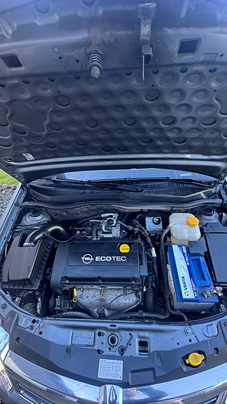 Opel Astra 9 of 9