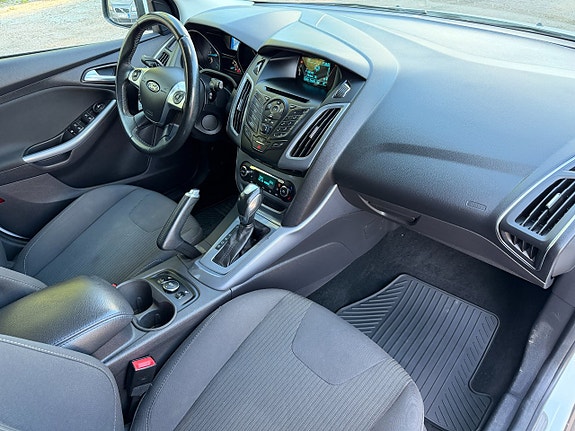 Ford Focus 15 of 25