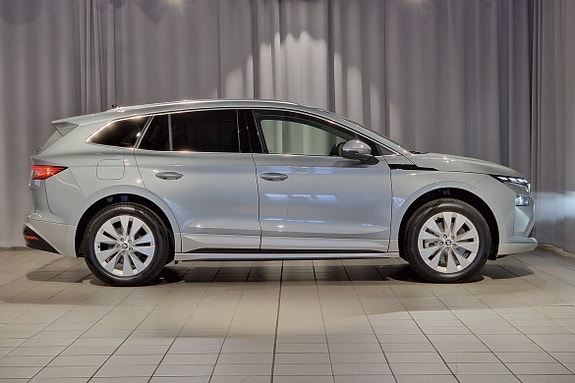Skoda Enyaq 3 of 5