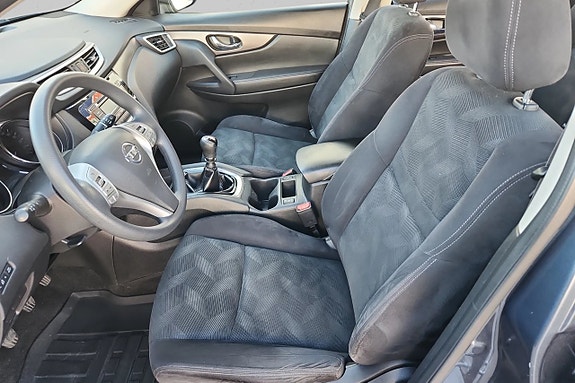 Nissan X-Trail 8 of 14