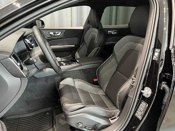 Volvo V60 5 of 7