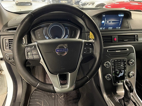 Volvo XC70 7 of 9