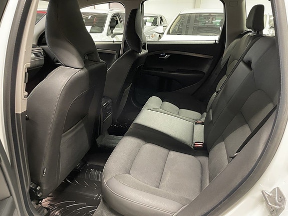 Volvo XC70 5 of 5