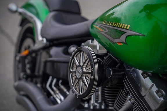 Harley-Davidson Breakout 5 of 10
