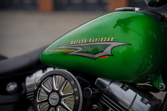 Harley-Davidson Breakout 8 of 10