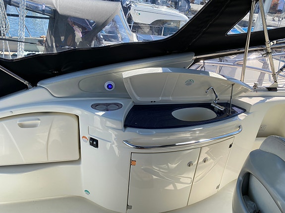 Cranchi 33 Endurance 2 X Volvo Penta KAD300 med vagn 4 of 15