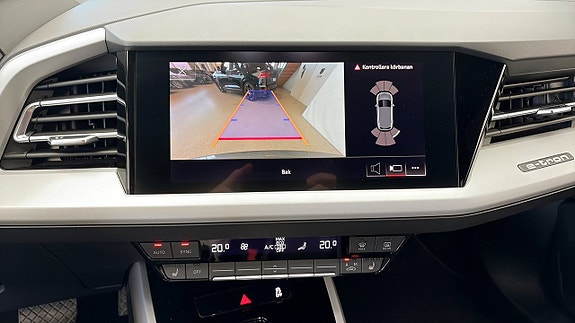 Audi Q4 e-tron 9 of 13