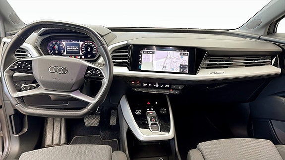 Audi Q4 e-tron 10 of 13