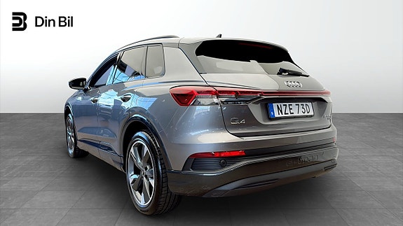 Audi Q4 e-tron 3 of 13
