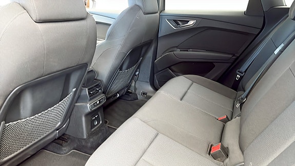 Audi Q4 e-tron 11 of 13
