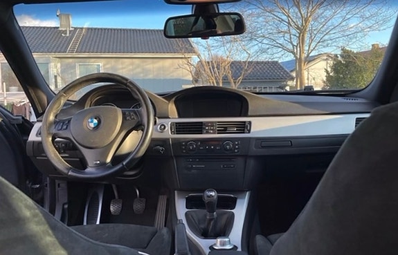 BMW 325i 5 of 5