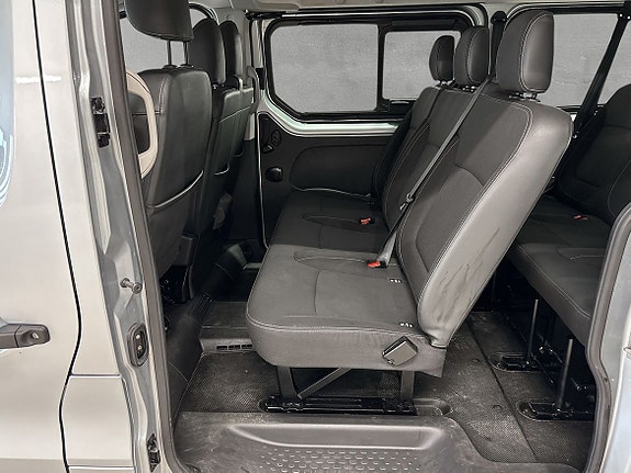 Renault Trafic 6 of 8