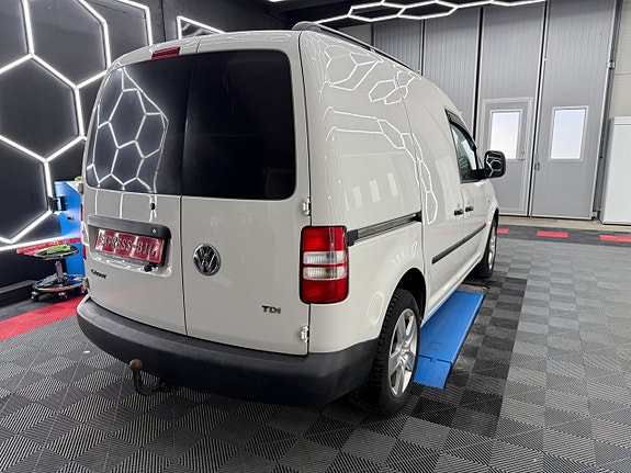 Volkswagen Caddy 4 of 5