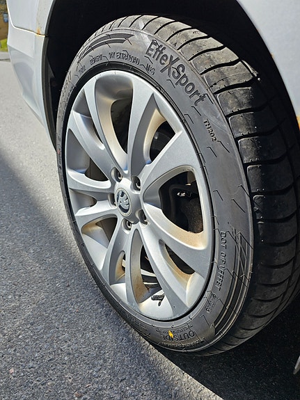 Skoda Superb 3 of 5