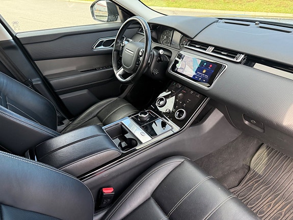 Land Rover Range Rover Velar 9 of 22