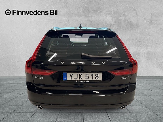 Volvo V90 4 of 5