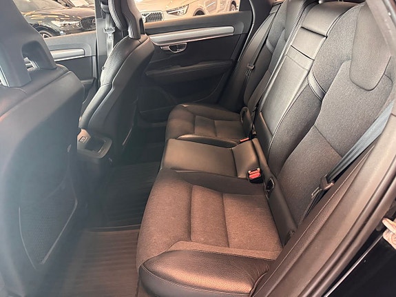 Volvo V90 6 of 9