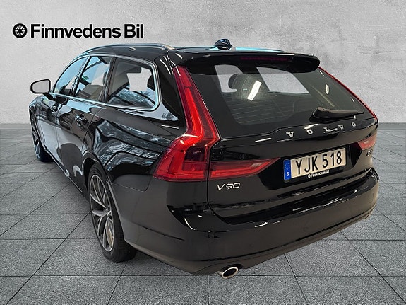Volvo V90 3 of 5