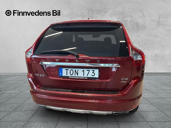 Volvo XC60 4 of 5