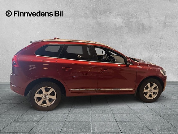 Volvo XC60 2 of 5