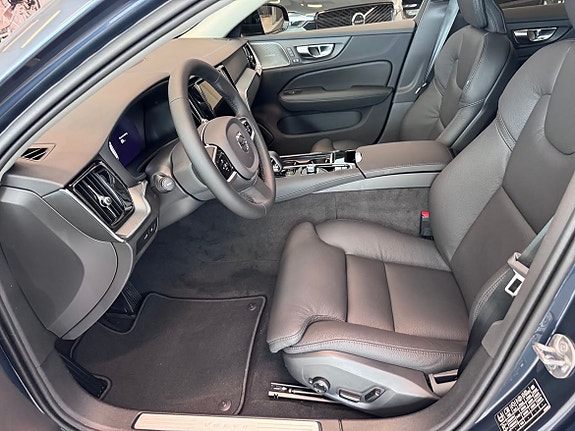 Volvo V60 7 of 9