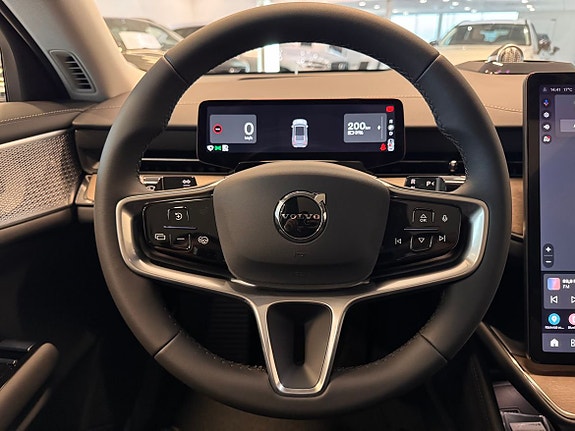 Volvo ES90 7 of 10