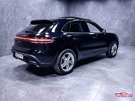 Porsche Macan 7 of 30