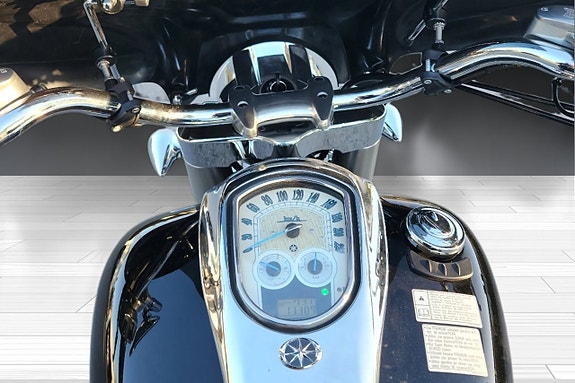 Yamaha XV1900A Midnight Star 1.9 med endast 1300 mil 5 of 8