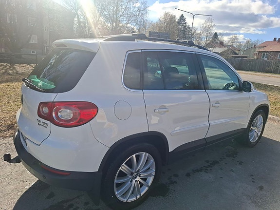 Volkswagen Tiguan 4 of 10