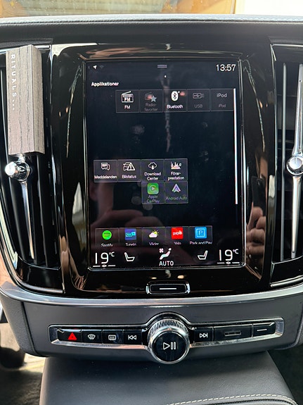 Volvo S90 16 of 18