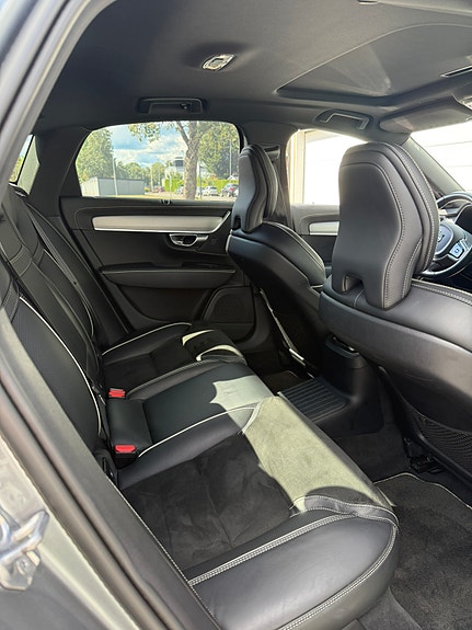 Volvo S90 8 of 18