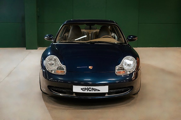 Porsche 911 Carrera 3 of 5