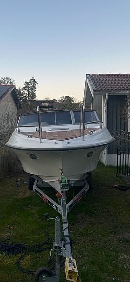 Crescent 650 DC -2011. Volvo Penta 3,0 L, Fin och påkostad daycruiser 6 of 13