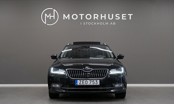 Skoda Superb 2 of 5