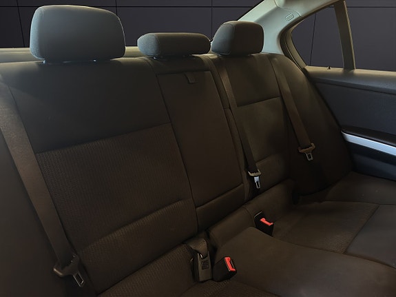BMW 320 12 of 23