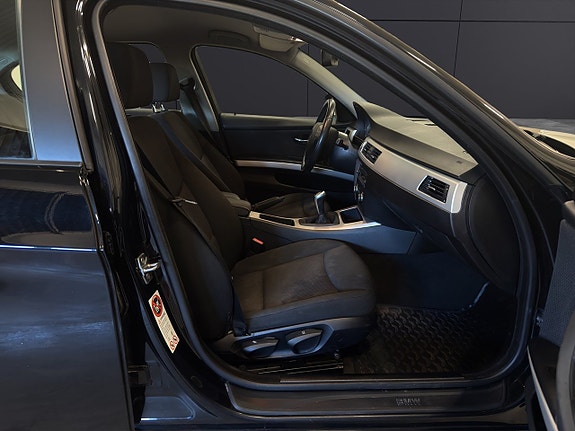 BMW 320 11 of 23