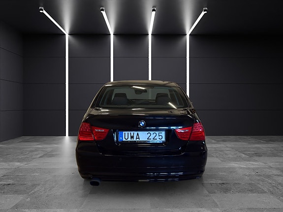 BMW 320 5 of 5
